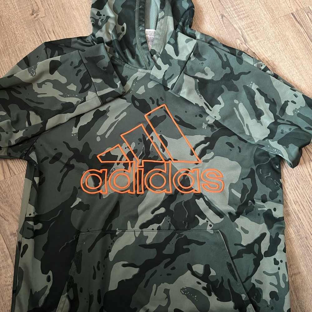 Boys adidas hoodie 18/20
